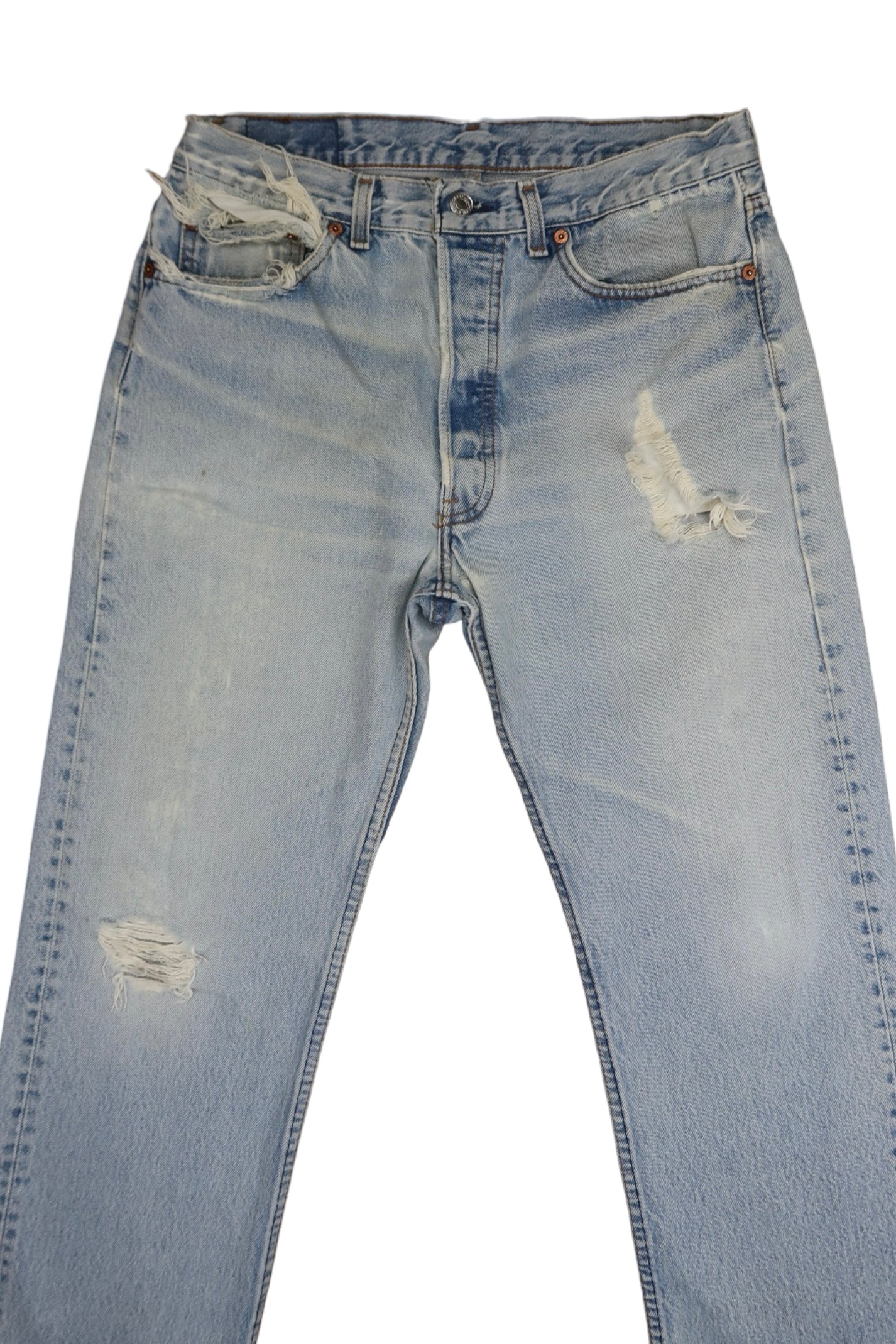 Vintage Levi’s • 31 mens / 29 wmns