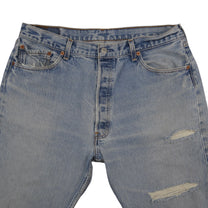 Vintage Levi’s Shorts • 36 mens / 34 wmns