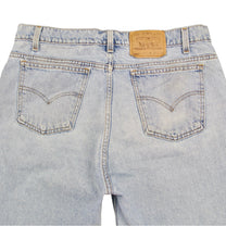 Vintage Levi’s Shorts • 34 mens / 32 wmns