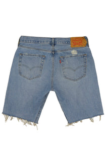 Vintage Levi’s Shorts • 32 mens / 30 wmns