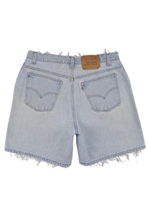 Vintage Levi’s Shorts • 31 wmns