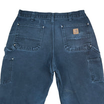 Vintage Carhartt Jeans • 33 mens / 31 wmns