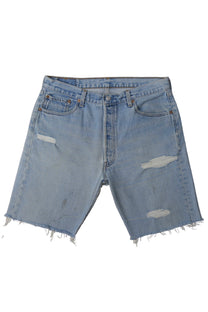 Vintage Levi’s Shorts • 31 mens / 29 wmns