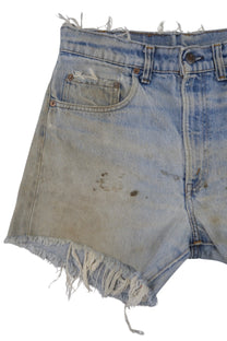 Vintage Levi’s Shorts • 30 wmns