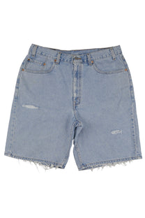 Vintage Levi’s Shorts • 36 mens / 34 wmns