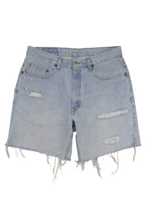 Vintage Levi’s Shorts • 32 mens / 30 wmns
