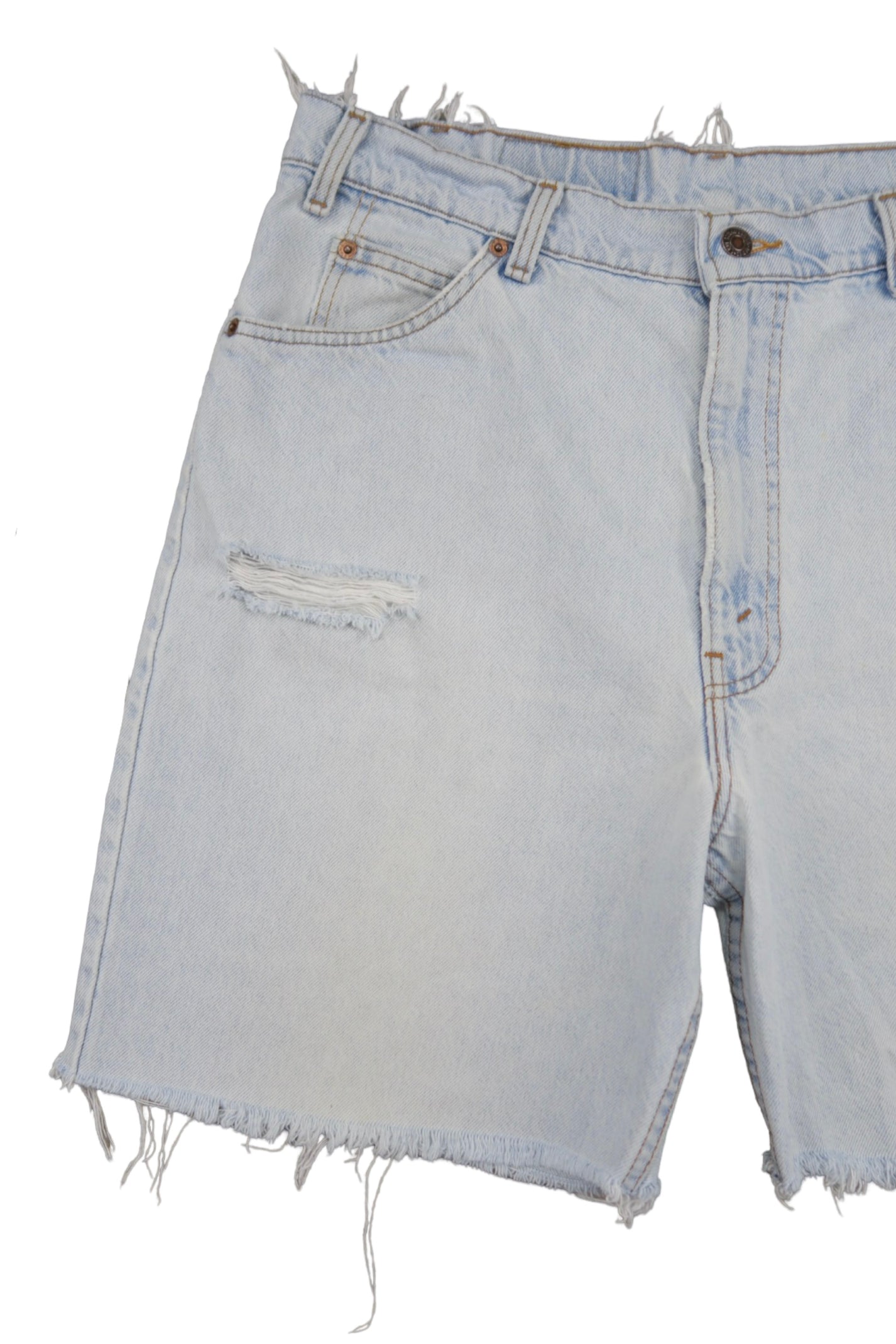 Vintage Levi’s Shorts • 34 mens / 32 wmns