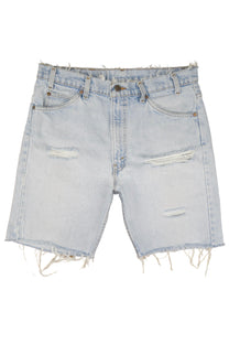 Vintage Levi’s Shorts • 33 mens / 31 wmns