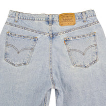 Vintage Levi’s Shorts • 36 mens / 34 wmns