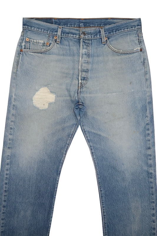 Vintage Levi’s • 36 mens / 34 wmns