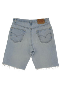 Vintage Levi’s Shorts • 32 mens / 30 wmns