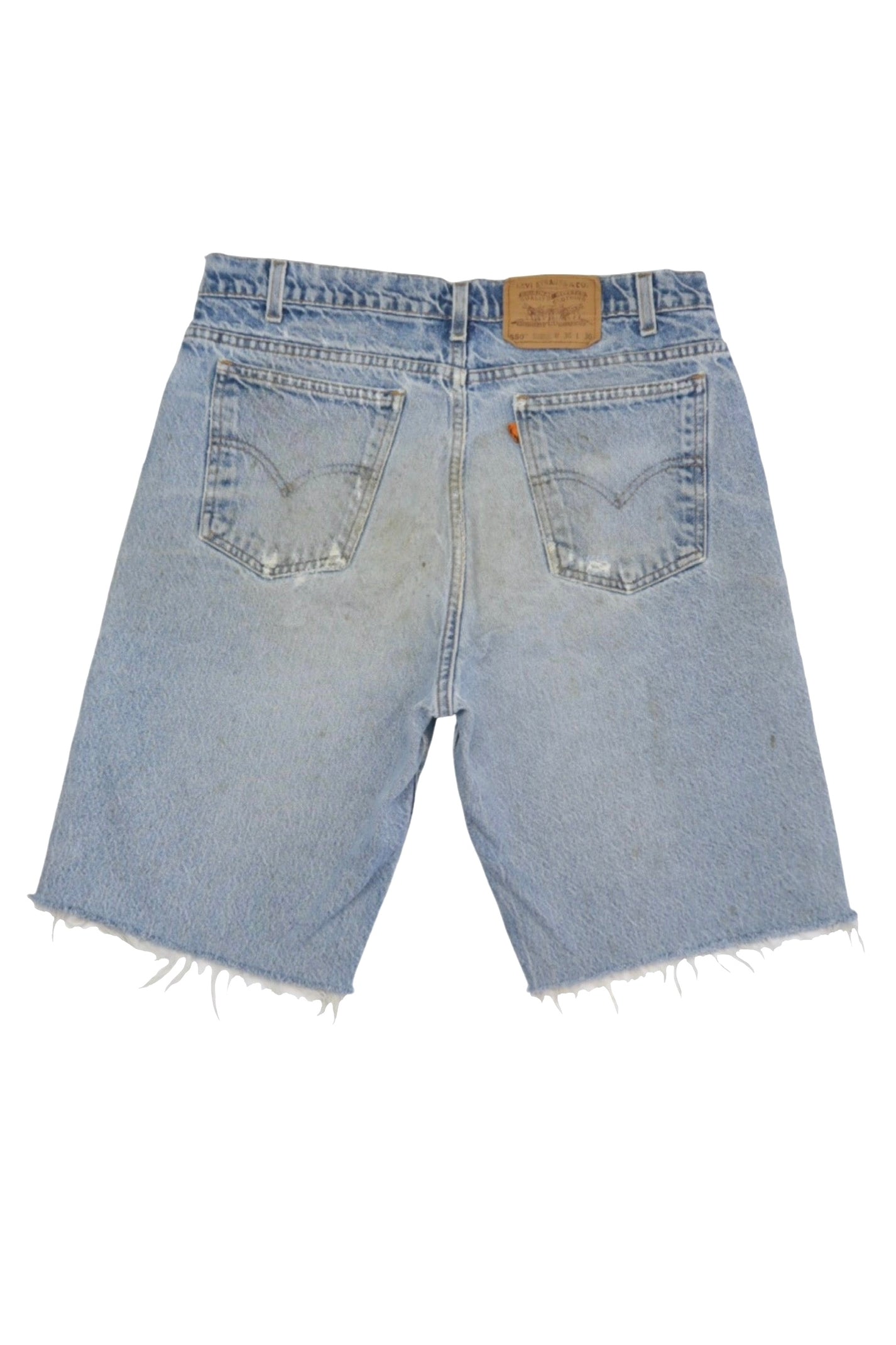 Vintage Levi’s Shorts • 33 mens / 31 wmns