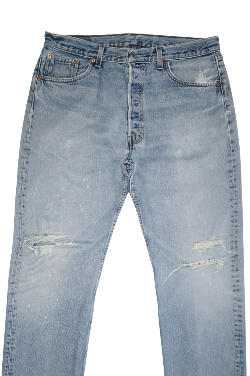 Vintage Levi’s • 36 mens / 34 wmns