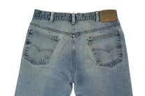 Vintage Levi’s • 33 mens / 31 wmns