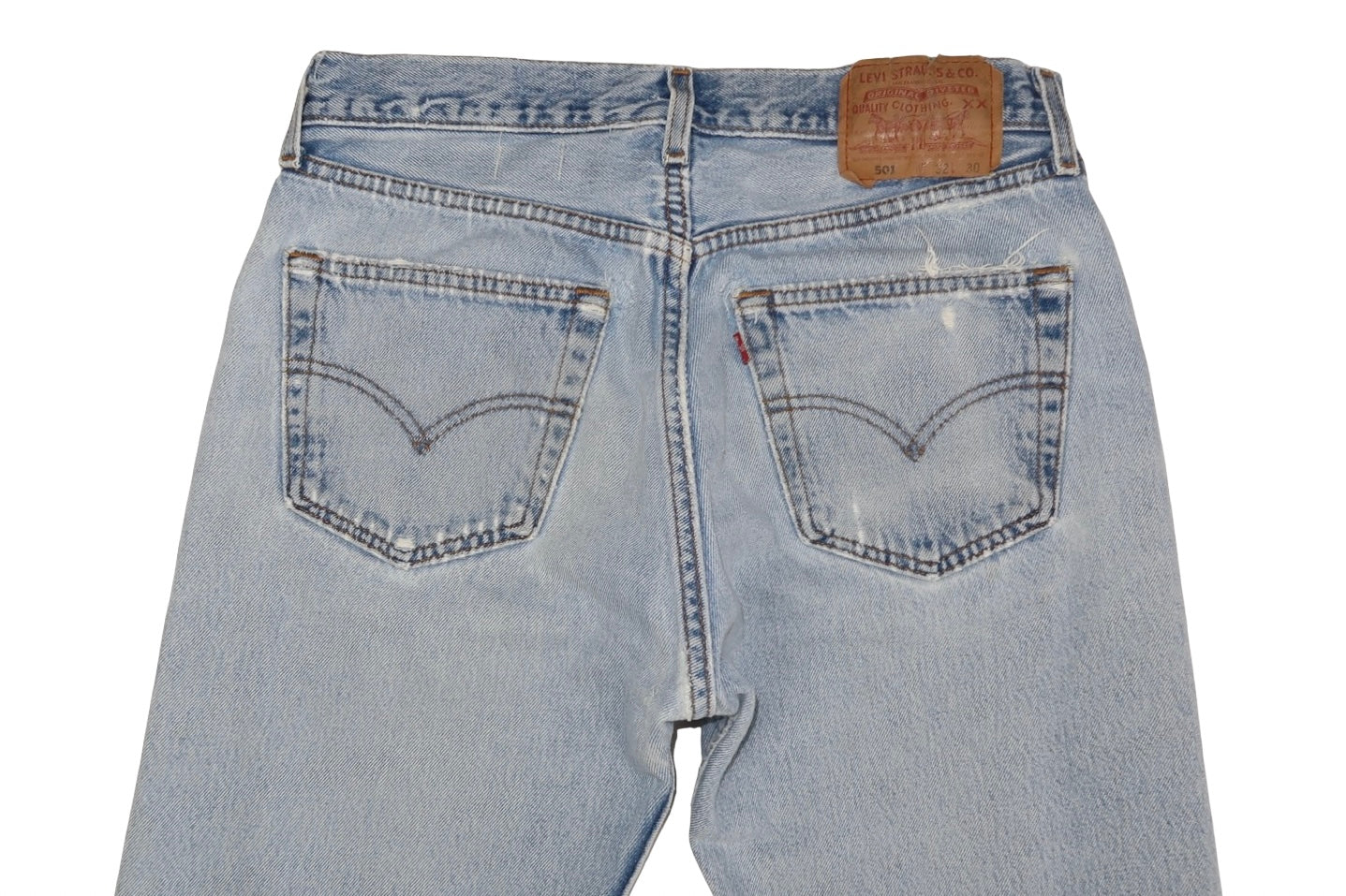 Vintage Levi’s • 30 mens / 28 wmns