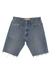 Vintage Levi’s Shorts • 33 mens / 31 wmns