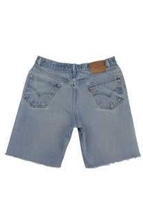 Vintage Levi’s Shorts • 36 mens / 34 wmns