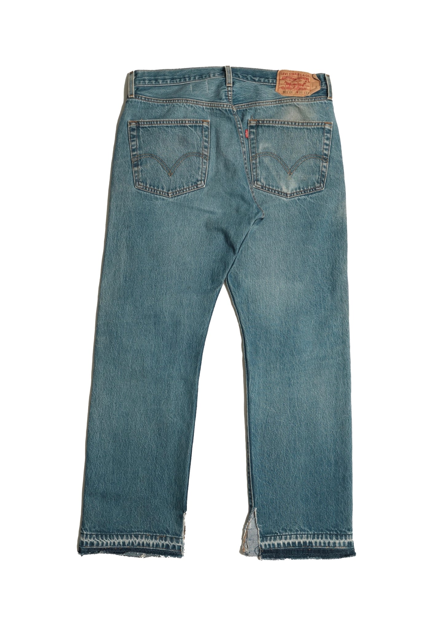 Vintage Levi’s • 34 mens / 32 wmns