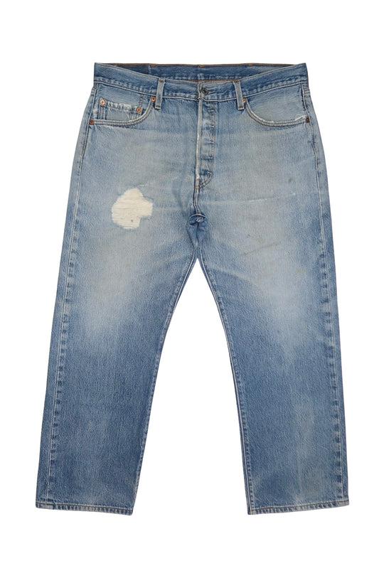 Vintage Levi’s • 36 mens / 34 wmns