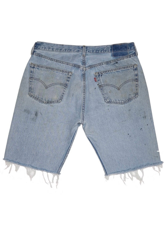 Vintage Levi’s Shorts • 36 mens / 34 wmns