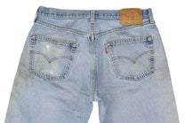 Vintage Levi’s • 32 mens / 30 mens