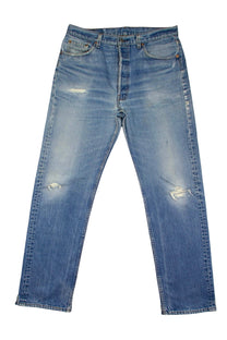 Vintage Levi’s • 32 mens / 30 wmns