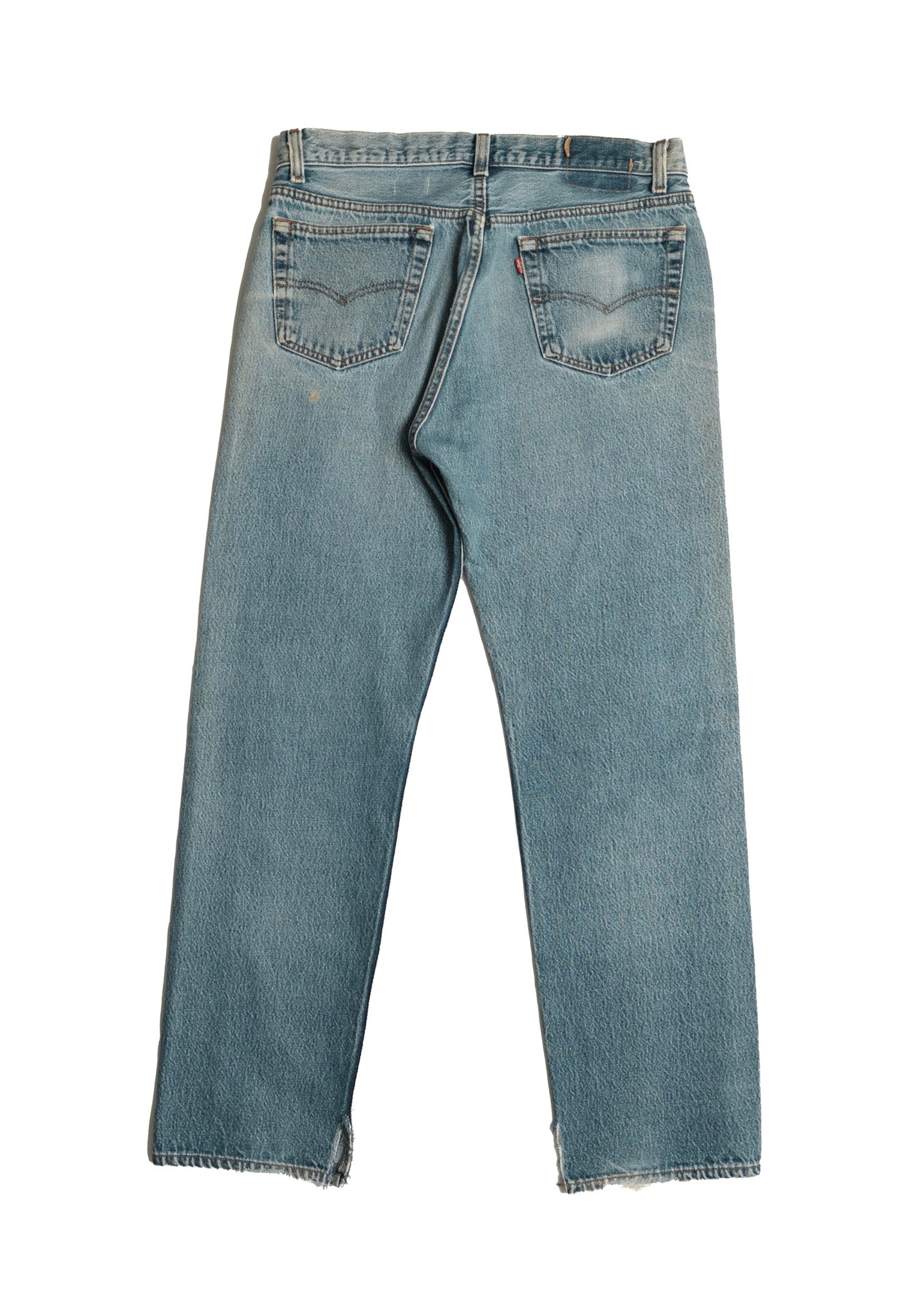 Vintage Levi’s • 32 mens / 30 wmns