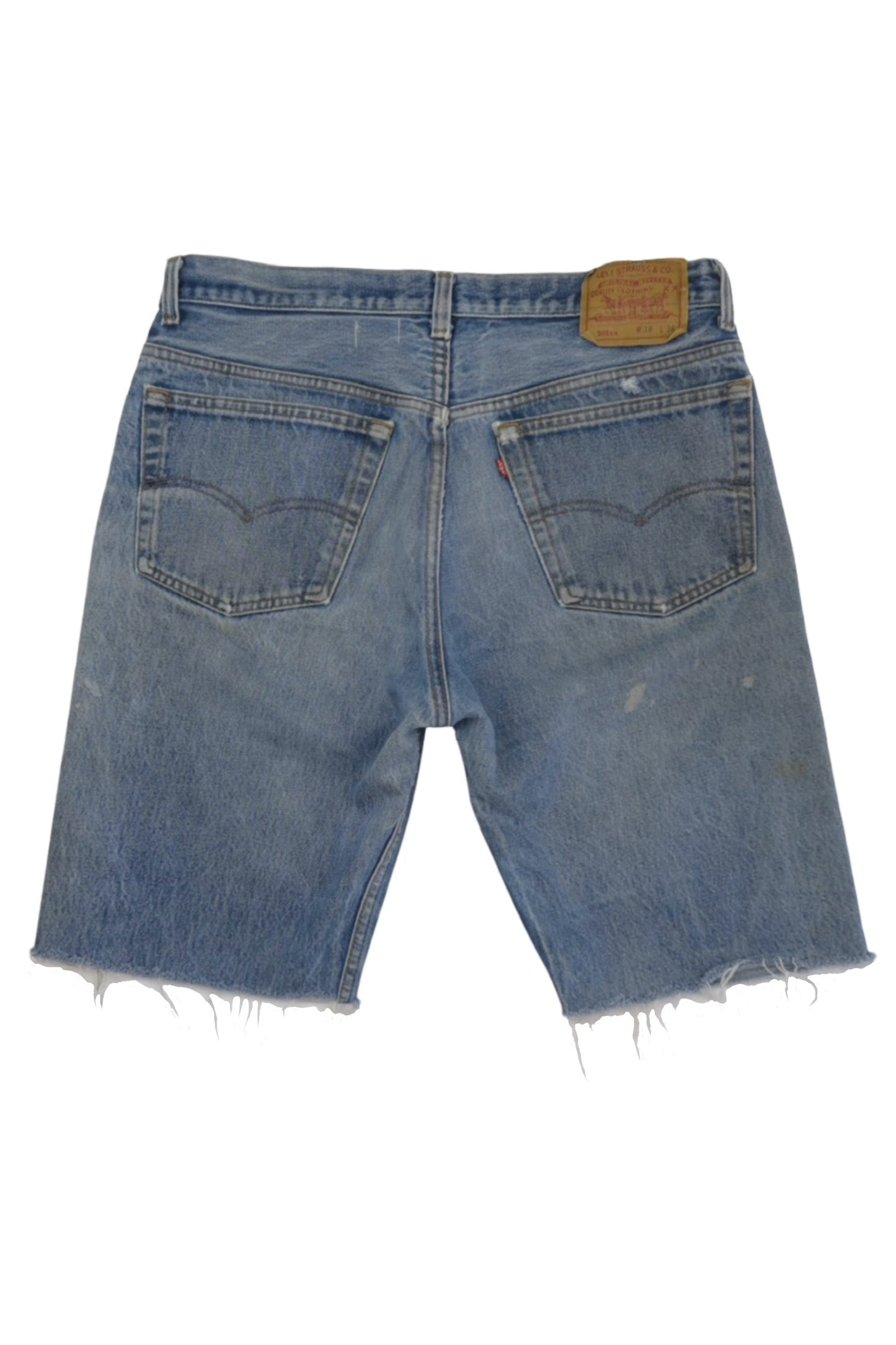 Vintage Levi’s Shorts • 34 mens / 32 wmns
