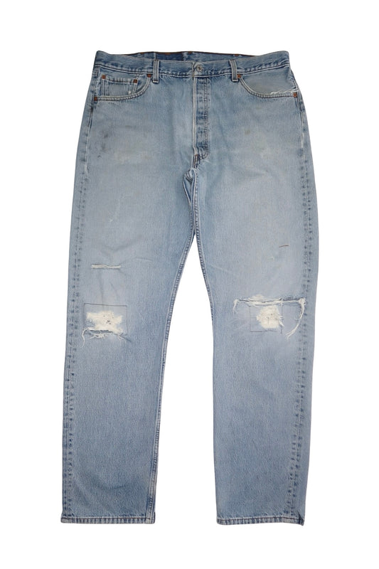 Vintage Levi’s • 38 mens / 36 wmns