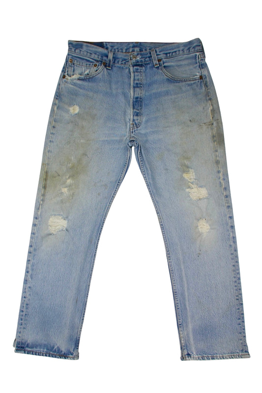 Vintage Levi’s • 32 mens / 30 mens