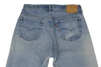 Vintage Levi’s • 31 mens / 29 wmns