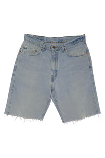 Vintage Levi’s Shorts • 32 mens / 30 wmns