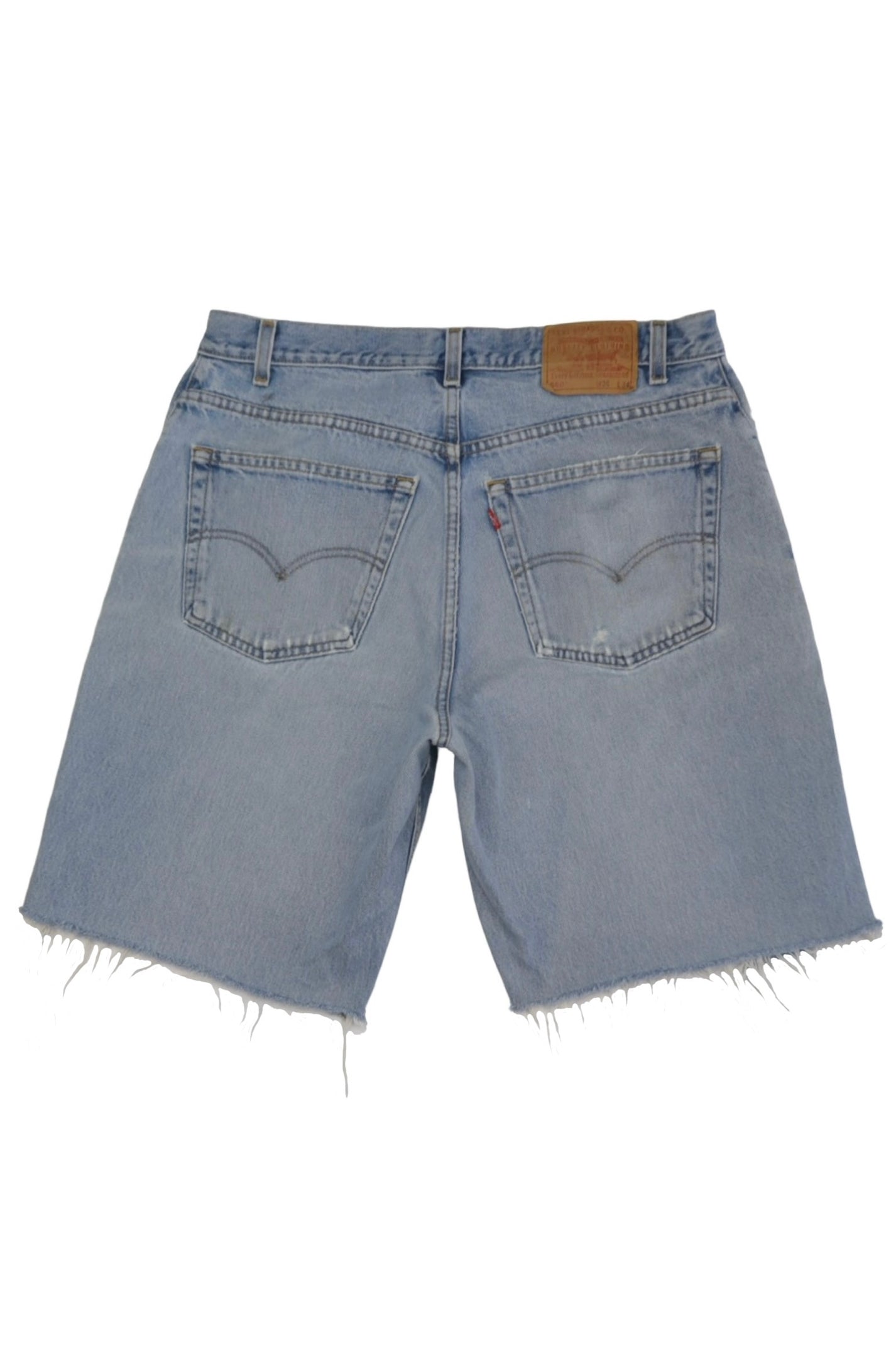 Vintage Levi’s Shorts • 36 mens / 34 wmns