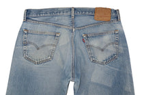 Vintage Levi’s • 36 mens / 34 wmns