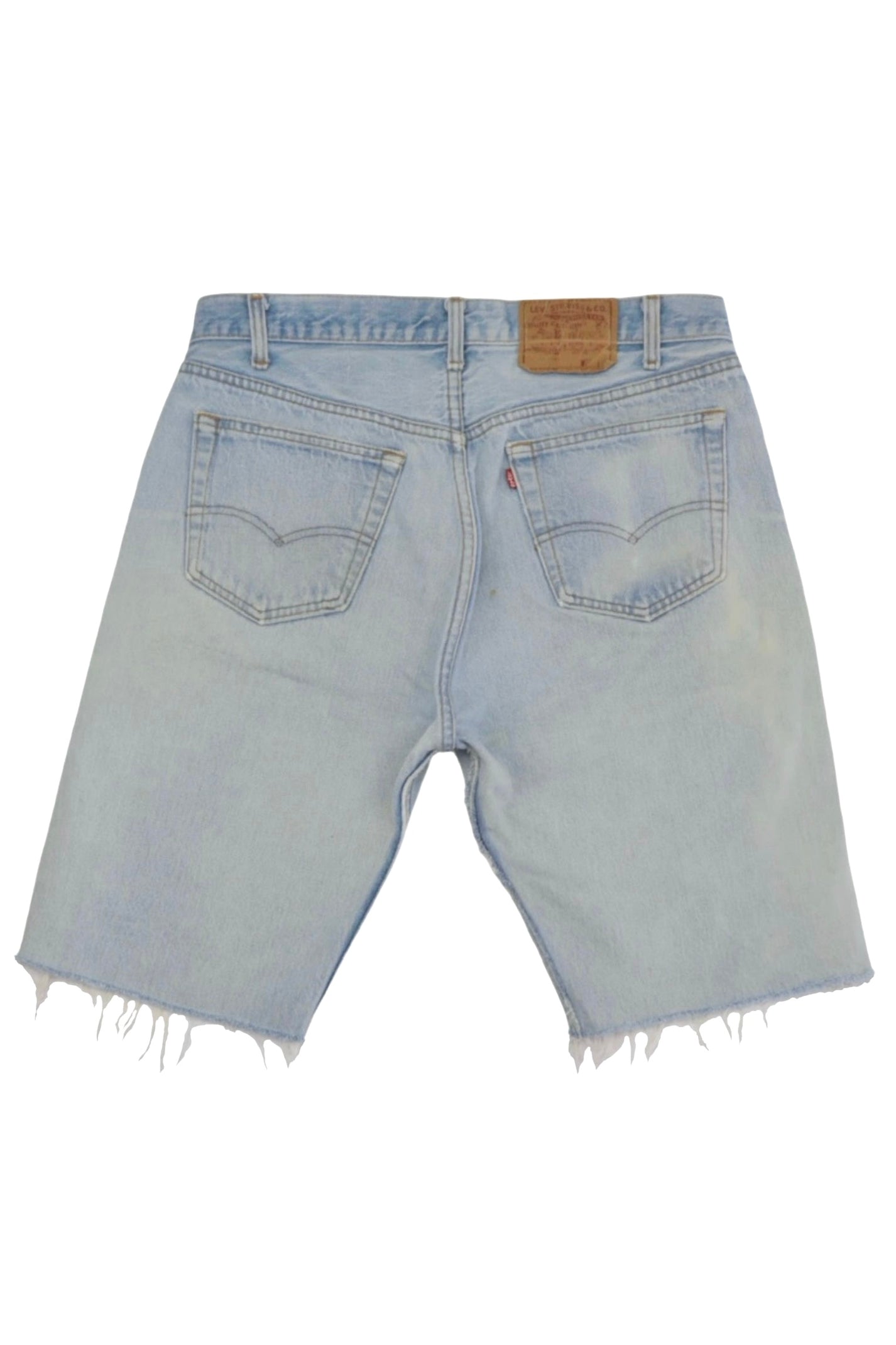 Vintage Levi’s Shorts • 32 mens / 30 wmns