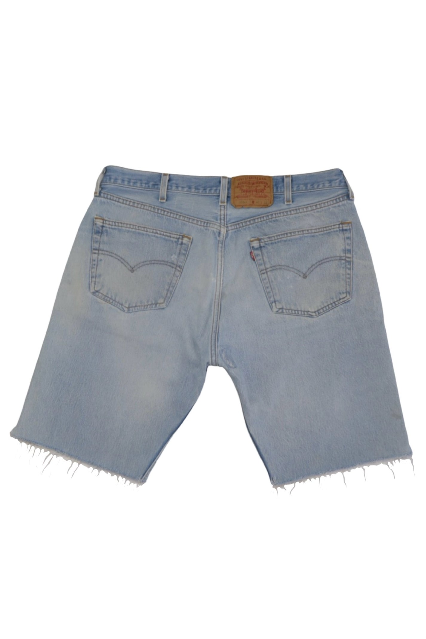 Vintage Levi’s Shorts • 34 mens / 32 wmns