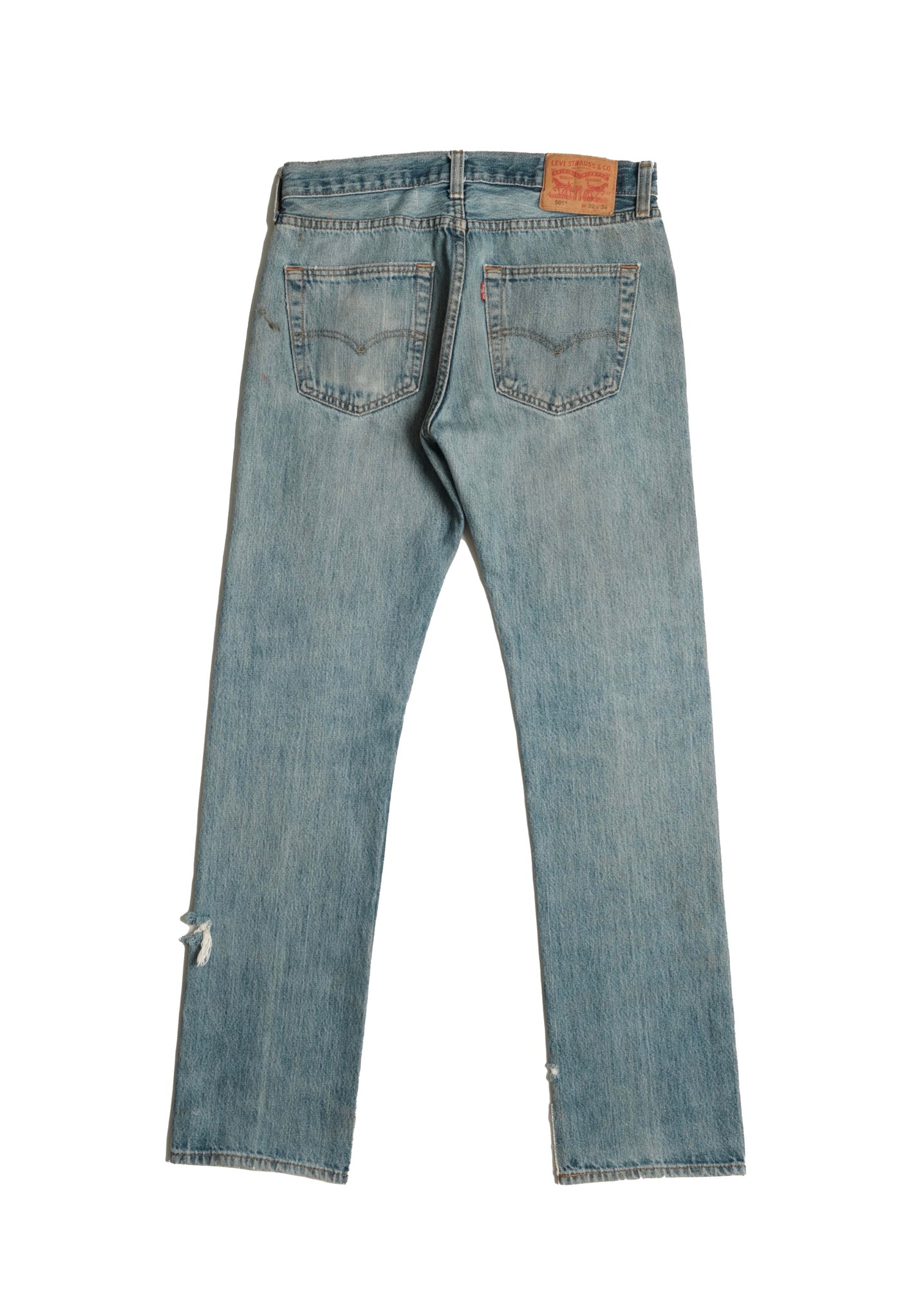 Vintage Levi’s • 32 mens / 30 wmns