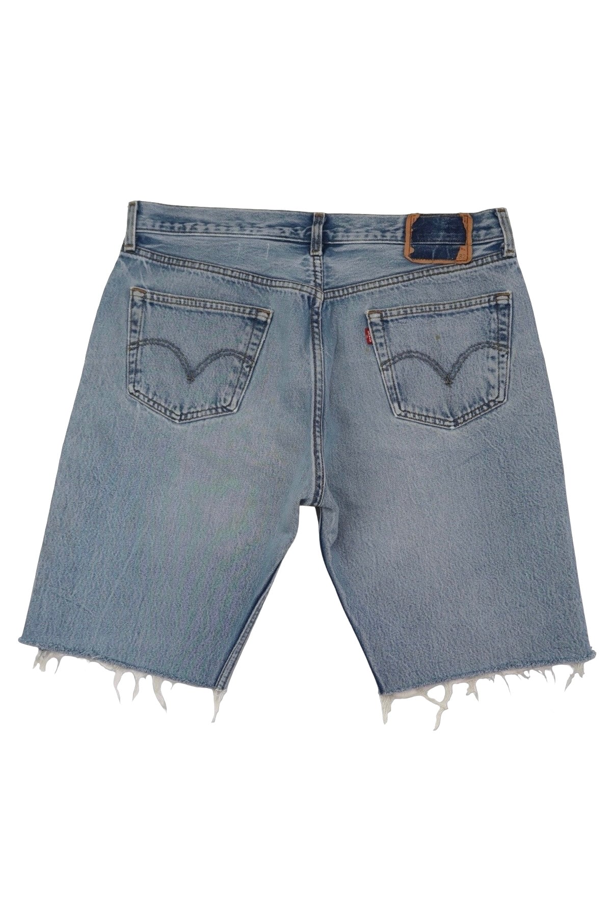 Vintage Levi’s Shorts • 34 mens / 32 wmns