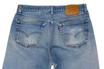 Vintage Levi’s • 31 mens / 29 wmns