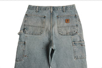 Vintage Carhartt Jeans • 32 mens / 30 wmns