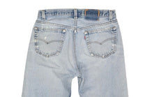 Vintage Levi’s • 32 mens / 30 wmns