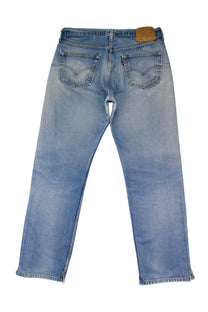 Vintage Levi’s • 32 mens / 30 wmns