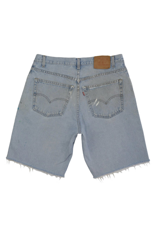 Vintage Levi’s Shorts • 36 mens / 34 wmns