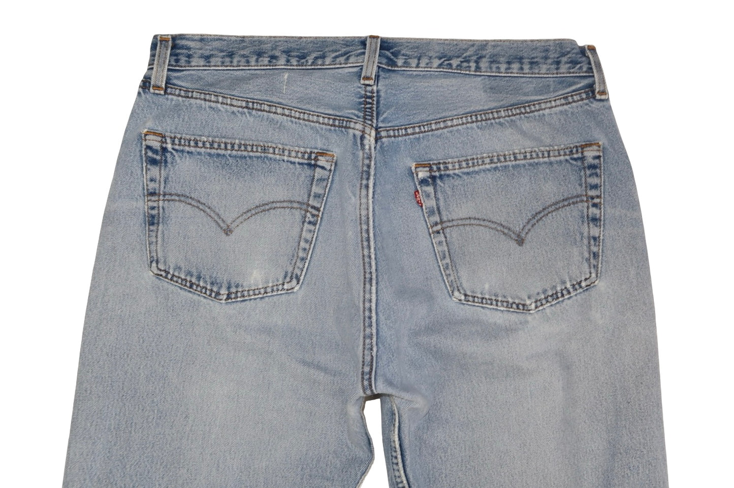 Vintage Levi’s • 36 mens / 34 wmns