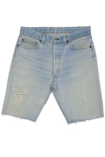Vintage Levi’s Shorts • 32 mens / 30 wmns