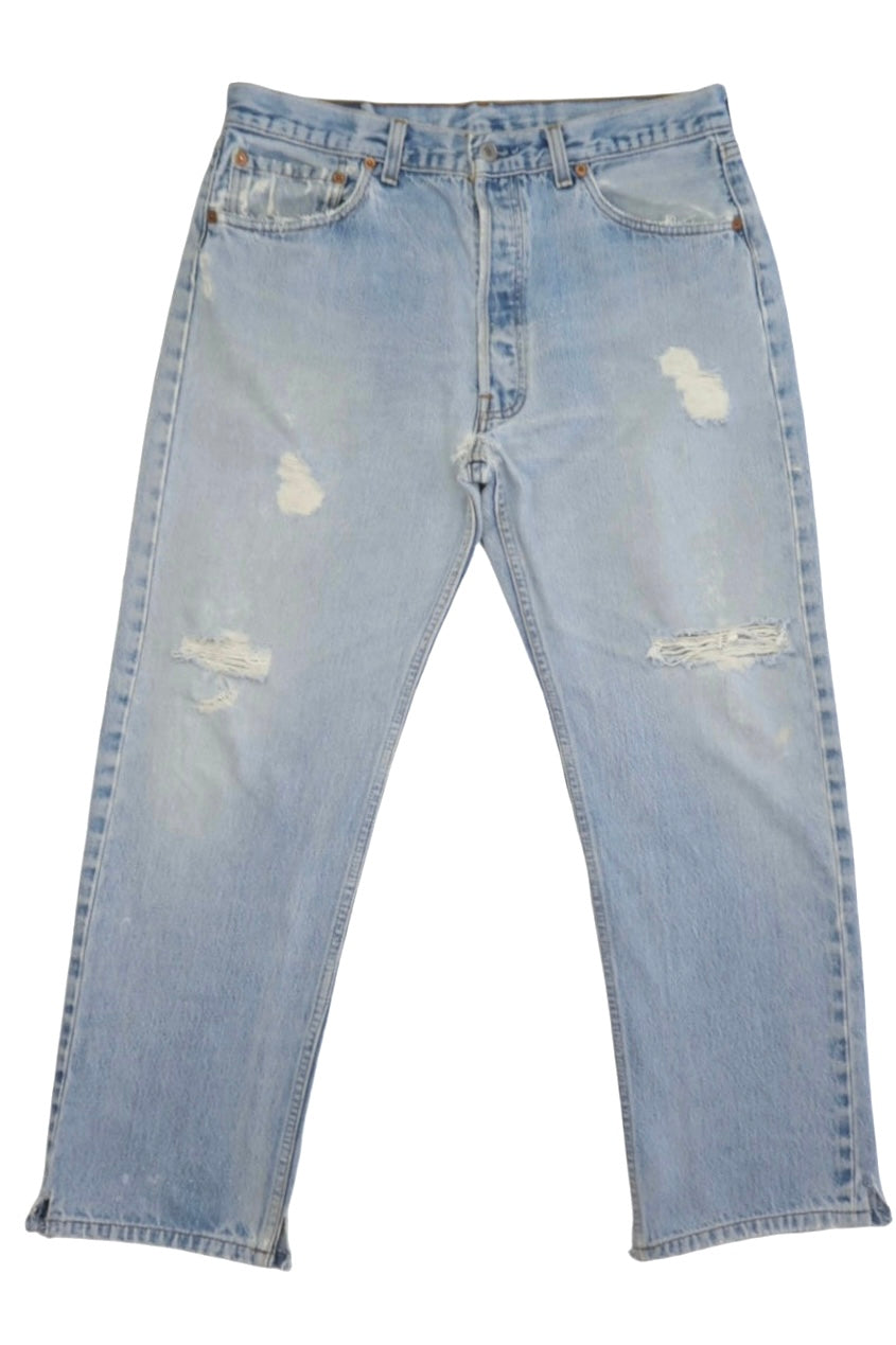 Vintage Levi’s • 32 mens / 30 wmns