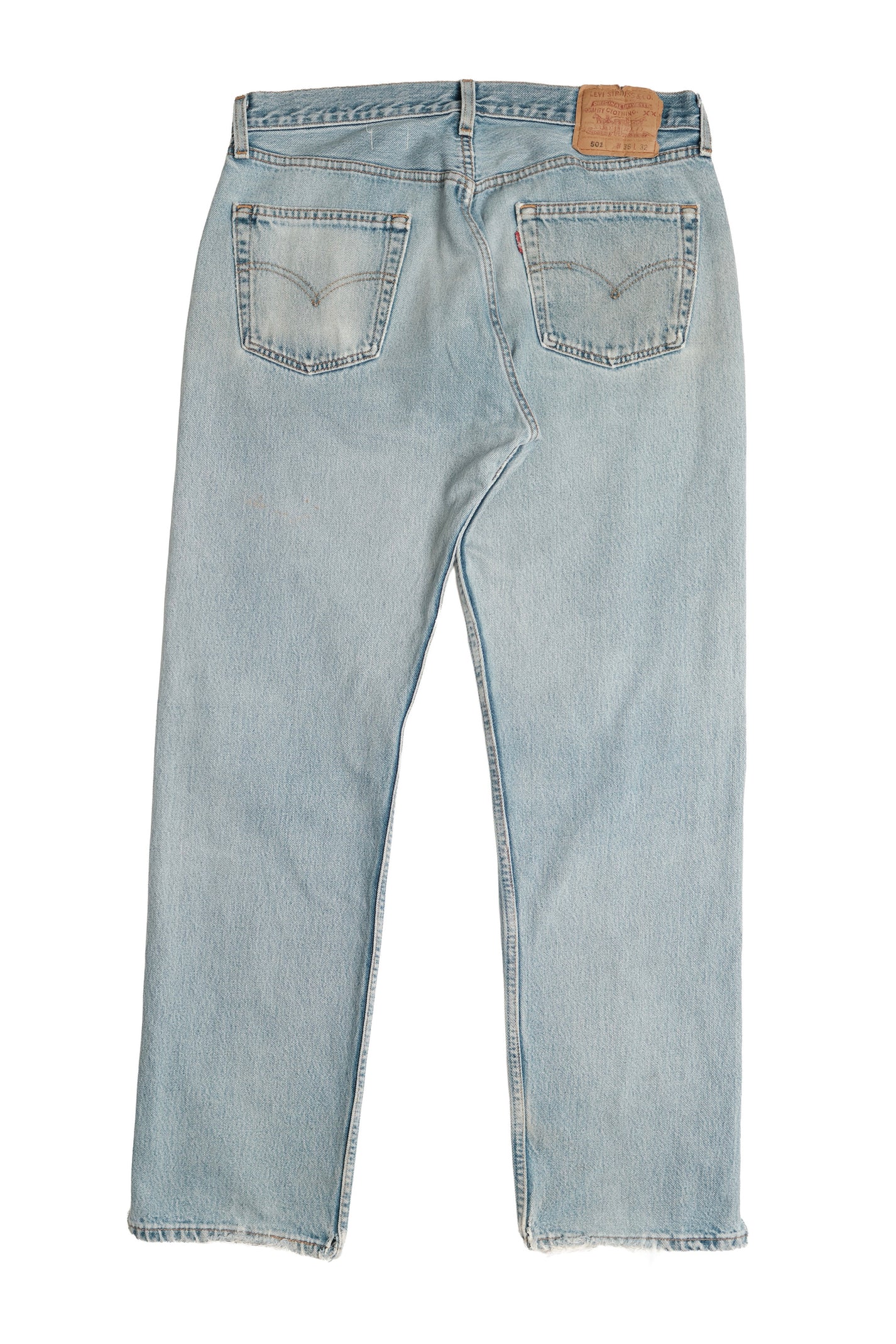 Vintage Levi’s • 34 mens / 32 wmns