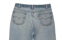 Vintage Levi’s • 31 mens / 29 wmns