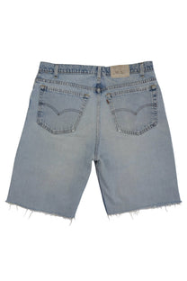 Vintage Levi’s Shorts • 36 mens / 34 wmns