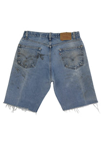 Vintage Levi’s Shorts • 33 mens / 31 wmns